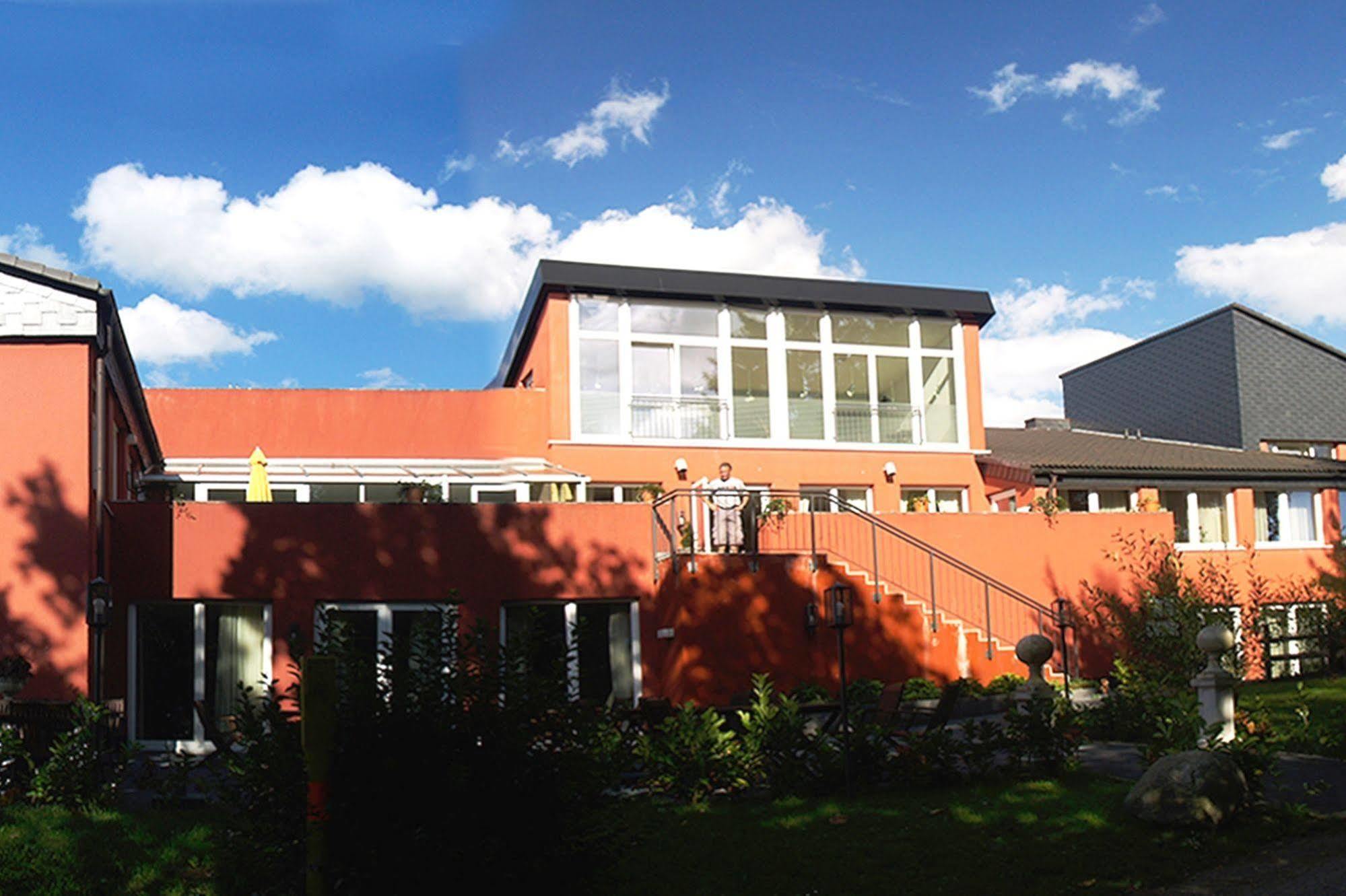Hotel Carpe Diem Kirchhundem Exterior foto